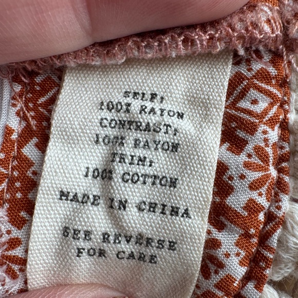 Gimmicks BKE women Medium open knit‎ crotchet boho fringe vest festival western - Picture 3 of 10